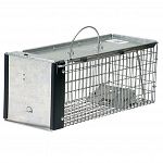This Havahart trap is designed for catching Rats, Weasels, Chipmunks, Flying Squirrels, Red Squirrels & other similar size animals. Designed for the needs of homeowners and gardeners to capture and relocate pests without harming them.