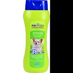 Deshedding formula reduces excess shedding and gently eliminates strong odors for days. Blend of natural ingredients washes away strong odors trapped in the coat or on the skin. Leaves dogs smelling fresh and clean for days. Contains no parabens, artifici