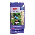  High protein mix attracts a wider variety of birds. This shell-free, waste-free, weed-free mix attracts Indigo Buntins, chickadees, jays, nuthatches, woodpeckers and finches. 
