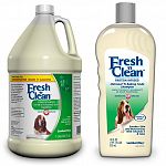 A soothing blend of natural colloidal oatmeal, ARM & HAMMER® Baking Soda, aloe vera, pure water and gentle cleansing ingredients are featured in this shampoo for cats and dogs.