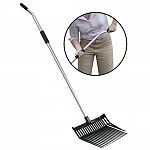 Ergo Fork features a future fork head with a ergonomic designed aluminum handle curved in a manner to make mucking easier. Available in black only.  Case of 4 forks.