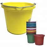 Our tried and true Fortiflex's Flat Back Buckets are a favorite among horse owners (and horses too). Made with FORTALLOY rubber-polyethylene blend for exceptional strength and toughness even at low temperatures. 20 qt.