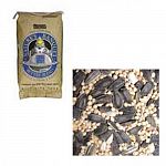 Designed to attract small songbirds, the Better blend is made with high quality ingredients that wild bird's adore. The large quantity is ideal for any bird lover with multiple feeders and saves you money!