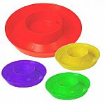 The Screw on Jar Base is designed to cover the plastic nesting jar. Base fits the transparent polyethylene one quart jar, number 690. Keeps contents in jar. For use with poultry.