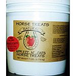 You can offer Applezz N Oats to your horse or pony as a treat to show your affection or as a reward during training. Due to the absence of binders, this clover shaped treat will not always be perfectly shaped.