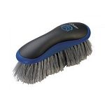 The control touch on Oster s new grooming brush reduces hand fatigue. Densely packed coarse bristles remove dirt with less effort. Innovative handle easily fits a man s or woman s hand. Available in blue or pink.