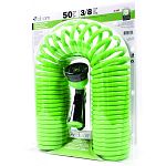 Assorted colors of purple, green and blue. Includes a bonus 8 pattern water nozzle. Stretches out to 50 feet without kinking and restracts to 32 inches for easy storage.